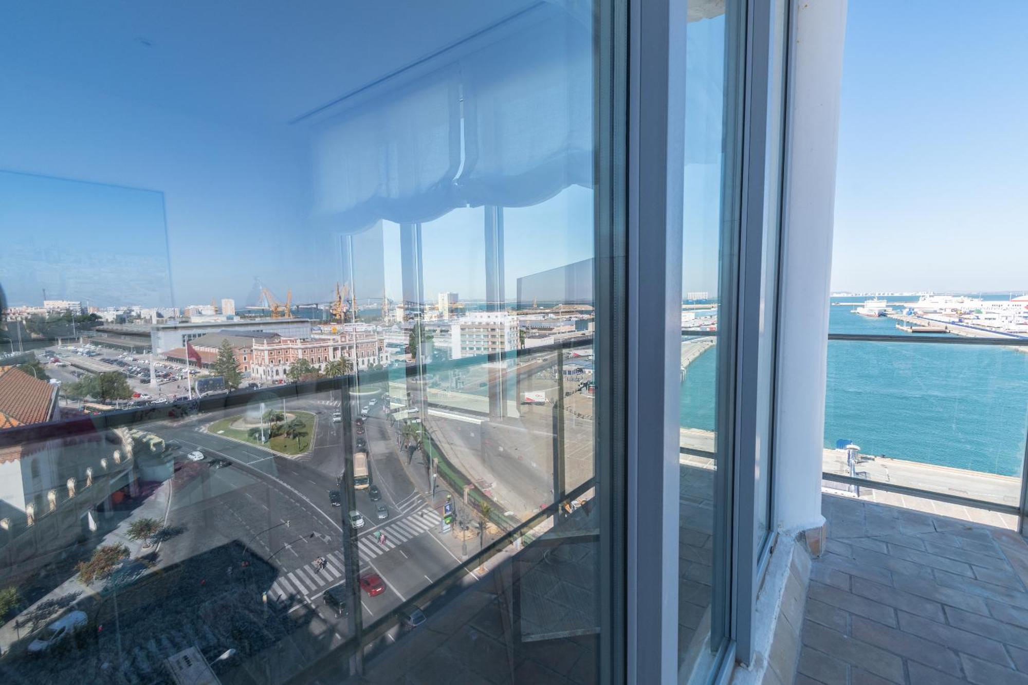 Phoenix Luxury Loft * Cadiz